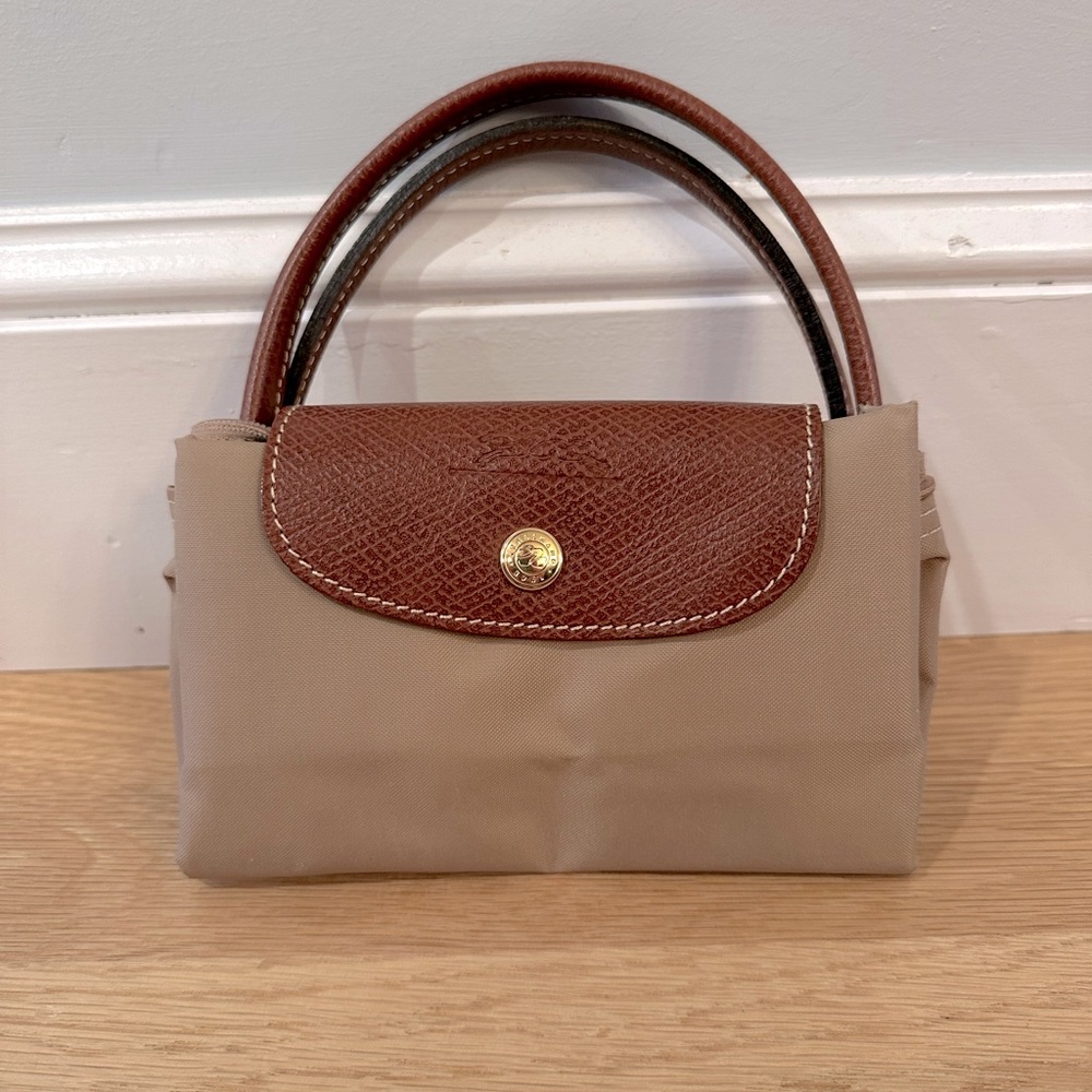 Longchamp Le Pliage Small Handbag in beige - very good condition!